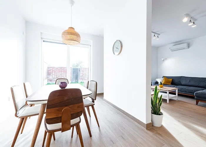 Novi Sad's Quiet Quarters